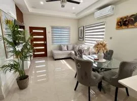 Ocho Rios, Pool, Blue Hole, Beach & Restaurants