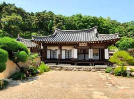 Tohyang Traditional House, hotel i Bonghwa
