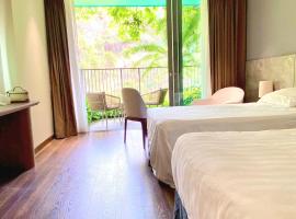 Phòng khách sạn cao cấp tại Flamingo Cát Bà, Hải Phòng, Hotel in Cát Bà
