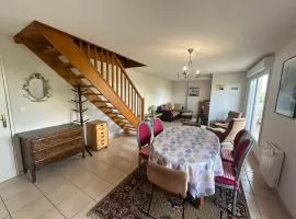 Dives-sur-Mer, 3 pièces duplex, terrasse, animaux admis - FR-1-487-278