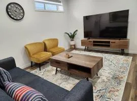 Modern 2BR | Private Suite | Close to Banff | UofC