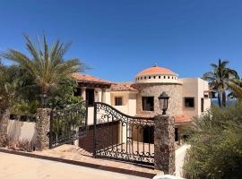 Luxury 5BD with Stunning Ocean View - Casa Jalisco, ξενοδοχείο σε El Bedito