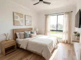 Golf Course Living at Its Best 3BR Luxury Stay