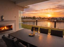 A Waterside Paradise Still Water Mornings on the Canal, hotel a Geographe