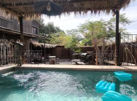 הבית החום בערבה: Sappir şehrinde bir otel