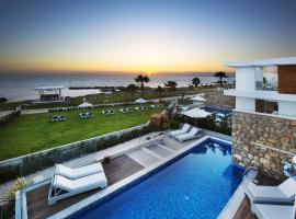 Paradise Cove Luxurious Beach Villas, hotel in Paphos City