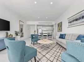 Great Location 3BR Condo walk to Beach & Downtown