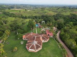 Finca el altico doradal, Hotel in Puerto Triunfo