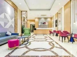 Borrman Hotel Zhuhai Mingzhu Railway Station Rainbow Shopping Mall
