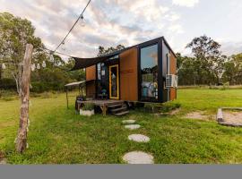 Kalmya Farm Retreat by Tiny Away, hotel v destinácii Nanango