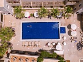 Rose Bay Hotel, hotel em Kamari