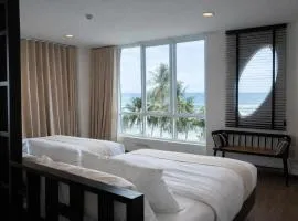 The Beach Bangsaen by Thanthita next to Wonnapa beach FREE DISNEY PLUS