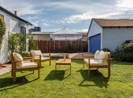 Hollywood Gem - 3BR House with Free Parking and Outdoor Space