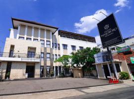 Grand Malioboro Hotel Yogyakarta, hotel in Sentool