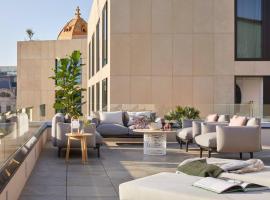 ME by Meliá Barcelona, hôtel à Barcelone