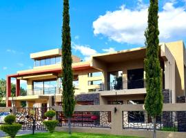 Escapade Lux Boutique Residence, hotel i Gaborone