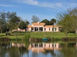Ô Repos de l'étang - Maison sereine en Vendée, idéale familles, amis & séminaires intimistes, hotel a Sainte-Hermine