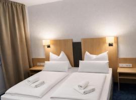 HELENA Hotel & Restaurant, hotel en Mirow