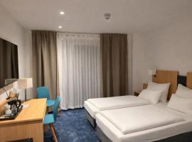 HELENA Hotel & Restaurant, Hotel in Mirow