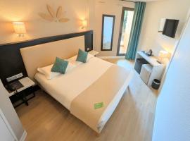 Hôtel Le Collier, hotel v mestu Antibes