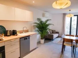 Les Suites du Parc - Séjour élégant face au parc Simone Veil de 2 chambres à 2 minutes des halles