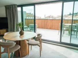 Les Suites du Parc - Appartement d'exception au dernier étage avec une grande terrasse vue mer de 2 chambres face au parc Simone Veil à 2 minutes des halles