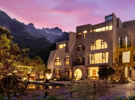 Zhangjiajie में, होटल WuYun Peak View Boutique Hotel Closest to Tianmen & Fox Fairy Show