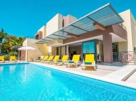 Villa Bahamas - Jacuzzi e piscina aquecível em Armação de Pêra
