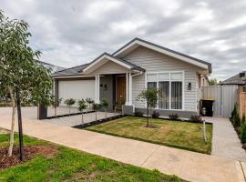 Luxury Sunbury Retreat โรงแรมในซันเบอรี