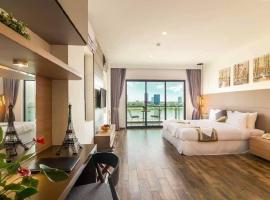 The Westerly Riverside Hotel, hotel v destinácii Phnom Penh
