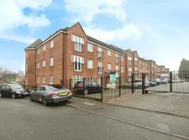 Private Room with own Bathroom and Parking