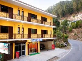 Hotel Avlokan - Near Kainchi Dham Mandir