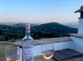 Charming Provençal House Between Sea and Mountain, Hotel in Grasse