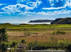 Coastal House - 3 Bedroom Holiday Home - Penally