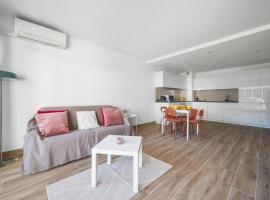 LE ROCAMARE - Piscine toit terrasse Parking privé, hôtel à Menton
