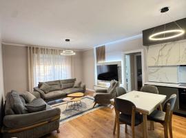 Radovani Luxury Apartment, hótel í Shkodër