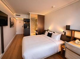 Crowne Plaza Zürich by IHG, hotell i Zürich