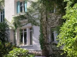 Villa Palma, studio indépendant dans maison de charme avec jardin en centre ville