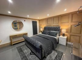 Hendham House - Near Etihad Stadium, CoOp Live Arena, AO Arena, Piccadilly Train Station & Manchester City Centre, hotel di Manchester