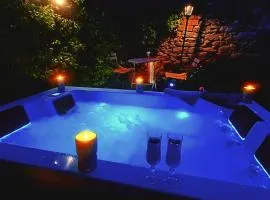 Séjour bien être avec spa privatif dans un presbytère de charme près de la Cité de Carcassonne et du Canal du Midi