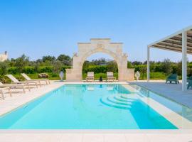 Villa Kalia Luxury by HDSalento, hotell i Aradeo