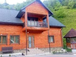 Caдиба Ксенія