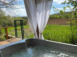 Pillanat Wellness Kabin – hotel w mieście Bánk