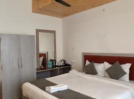 Night Inn Paradise, hotel in Kulu
