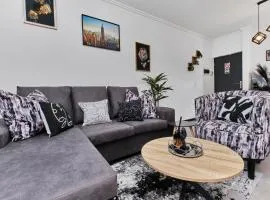 Chanty Serenity- workstation, gym, backup power &Pool