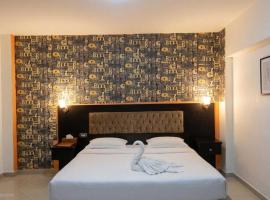 Opal Pyramids Hotel, khách sạn ở Giza