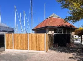 FR567- 4-person appartment Limare in Makkum