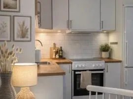 Stuga Tofta Gnisvärd nära strand cafe och minigolf