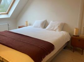 Annasroom, Hotel in Kortrijk
