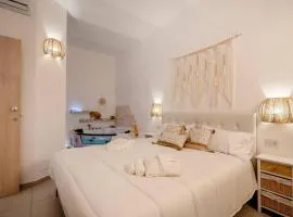 Dimora Giulia Luxury Suite and Room